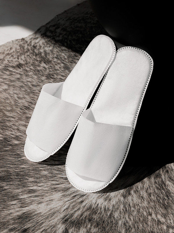 Тапочки одноразовые белые с открытым мысом, 250 пар/коробка, флоу-пак